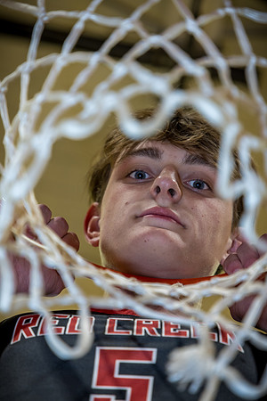 101124-Joey-ClassOf2025-onePhoto-11