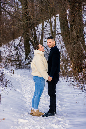 AlleyAndIvan-241227-onePhoto-06