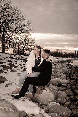 AlleyAndIvan-241227-onePhoto-20