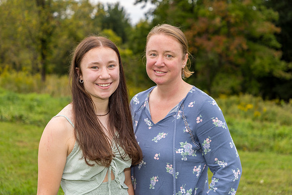 091824-Emily-ClassOf2025-onePhoto-08