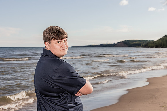 NathanS-ClassOf2026-083025-onePhoto-11