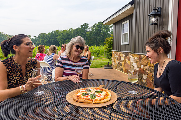 LOWT25-CollocaEstateWinery-071425-onePhoto-12