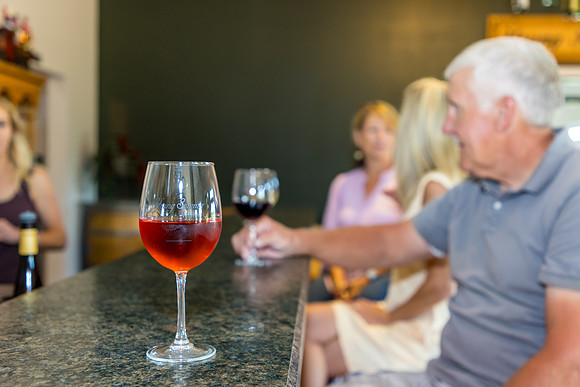 LOWT25-YoungSommerWinery-072325-onePhoto-16