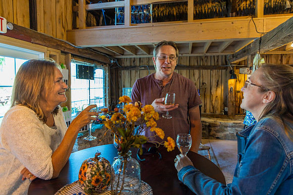 LOWT25-1891WineBarn-090525-onePhoto-15