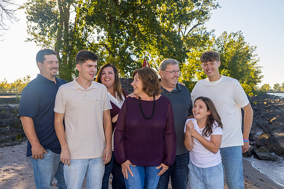 Family-092825-onePhoto-02
