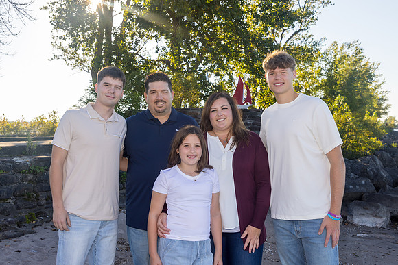 Family-092825-onePhoto-07
