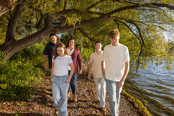 Family-092825-onePhoto-10
