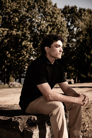 Nico-100125-onePhoto-08