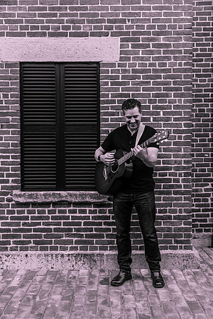 RonHurneMusic-100225-onePhoto-03