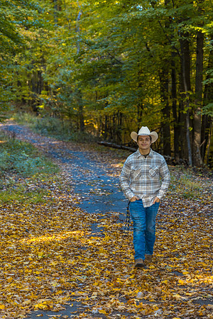 CGoetzmann-Classof2026-101525-onePhoto-06