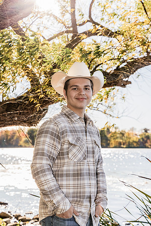 CGoetzmann-Classof2026-101525-onePhoto-20