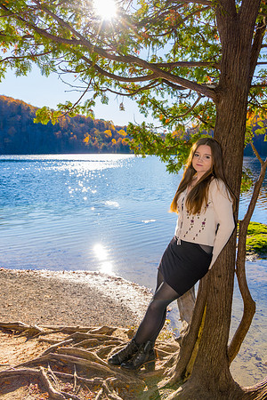 Paige-102725-onePhoto-08