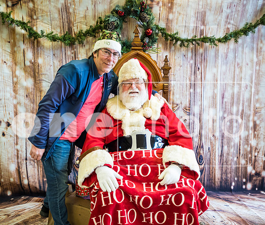 Santa-RCCraftFair2022-onePhoto-140