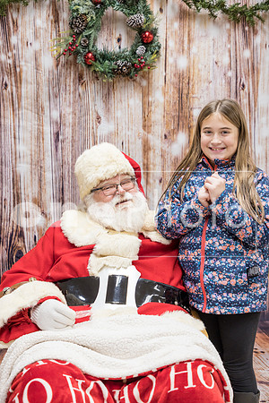 Santa-RCCommunityCenter2022-onePhoto-44