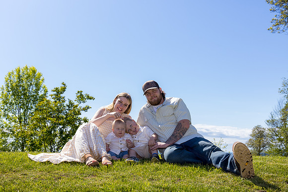 052826-MadisonAndJaden-onePhoto-43