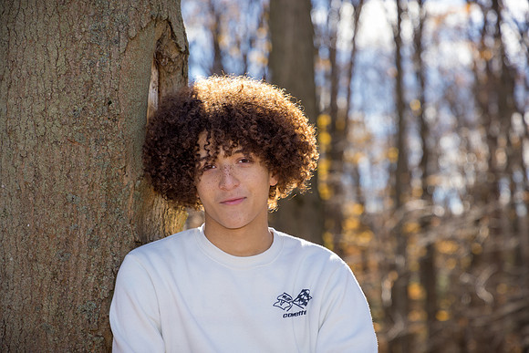 110924-Izaiah-ClassOf2025-onePhoto-16