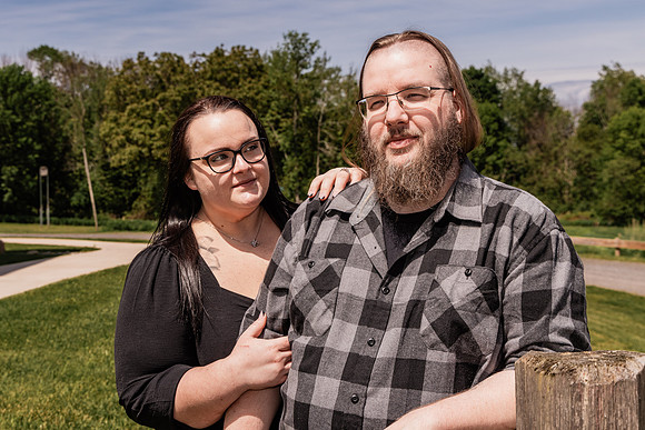 053126-CarolineAndJames-onePhoto-01