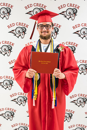 062824-onePhoto-Classof2024Graduate05b