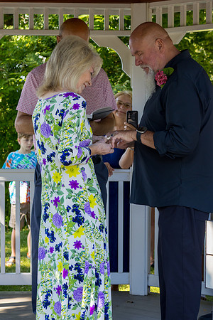 JudyAndBernie-081426-onePhoto-tsr12
