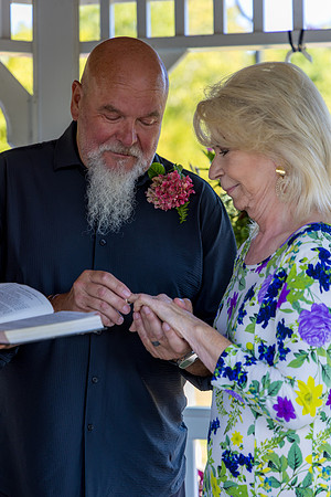 JudyAndBernie-081426-onePhoto-tsr11