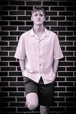 Oliver-082126-onePhoto-06