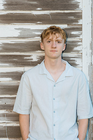 Oliver-082126-onePhoto-04