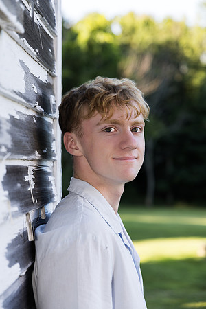 Oliver-082126-onePhoto-05