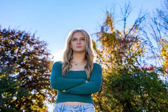 Avery-ClassOf2027-102126-onePhoto-06