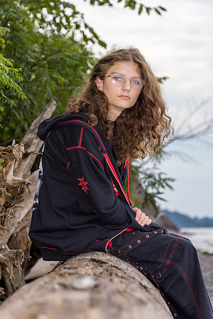 090426-Shade-Classof2027-onePhoto-05