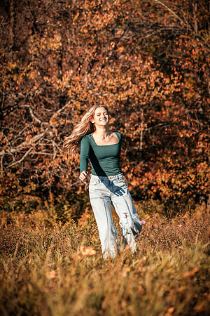 Avery-ClassOf2027-102126-onePhoto-19