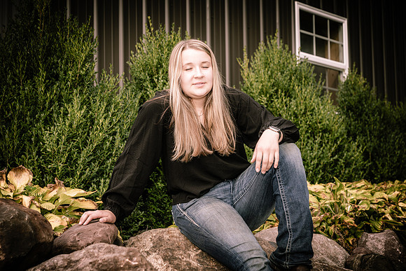 091824-Leah-ClassOf2025-onePhoto-14