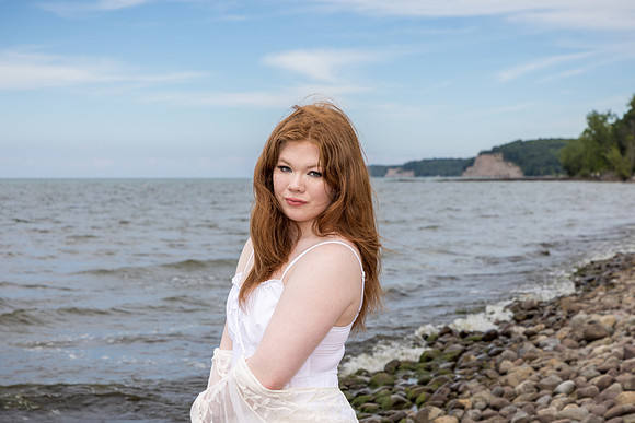 Emily2024-onePhoto-16
