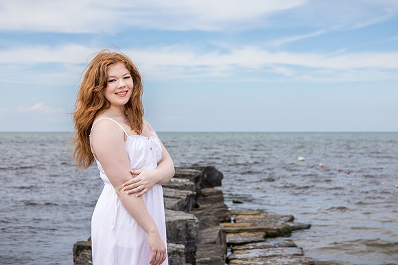 Emily2024-onePhoto-19