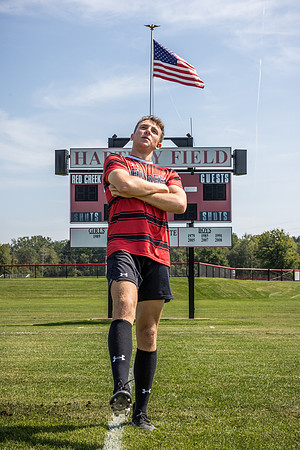 Tyler-ClassOf2024-onePhoto-06