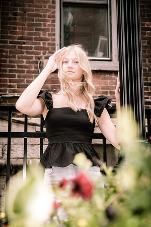 Reese-ClassOf2024-onePhoto-19