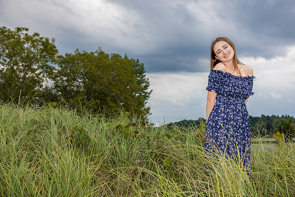 Helena-ClassOf2024-onePhoto-05