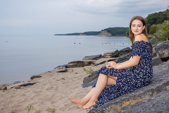 Helena-ClassOf2024-onePhoto-07