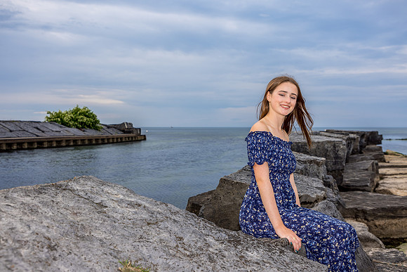 Helena-ClassOf2024-onePhoto-16