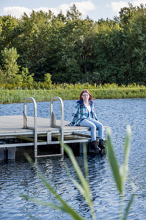 Isabelle-ClassOf2024-onePhoto-02
