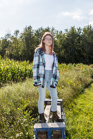 Isabelle-ClassOf2024-onePhoto-17