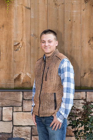 Jacob-ClassOf2024-onePhoto-02