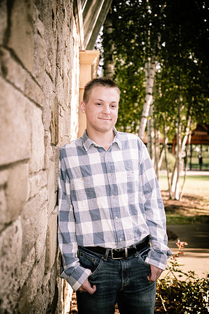 Jacob-ClassOf2024-onePhoto-10