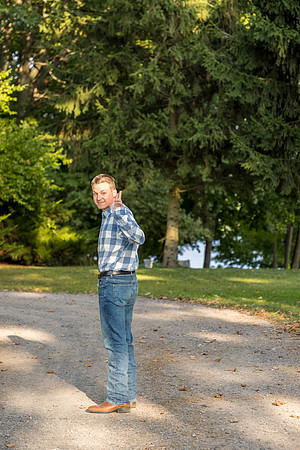Jacob-ClassOf2024-onePhoto-12