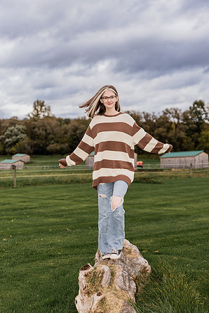 Elenore-ClassOf2024-onePhoto-10