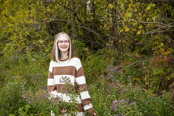 Elenore-ClassOf2024-onePhoto-18