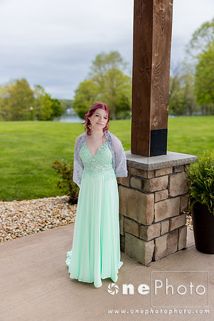 051024-onePhoto-Prom2024-08