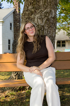 Maddie-ClassOf2026-081225-onePhoto-11