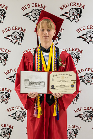062824-onePhoto-Classof2024Graduate02b