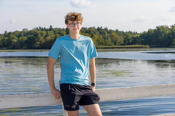 091624-Liam-ClassOf2025-onePhoto-18