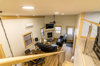 033024-HollysPlace-onePhoto-05